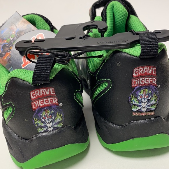 Monster jam grave digger light up sneakers new - Picture 3 of 5